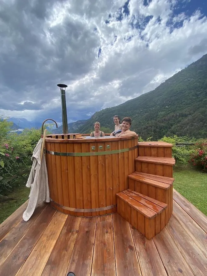 Maison Perriere - Chambres D'Hotes & Jacuzzi Saint-Vincent