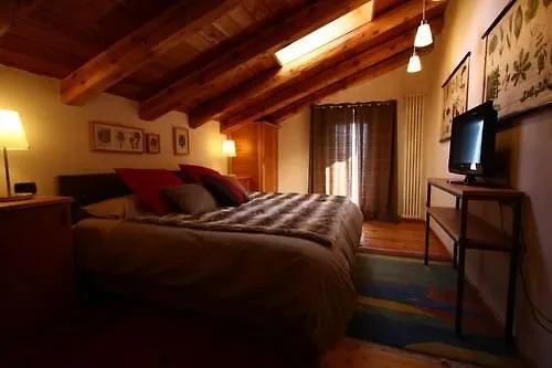 Maison Perriere - Chambres D'Hotes & Jacuzzi Saint-Vincent Italia